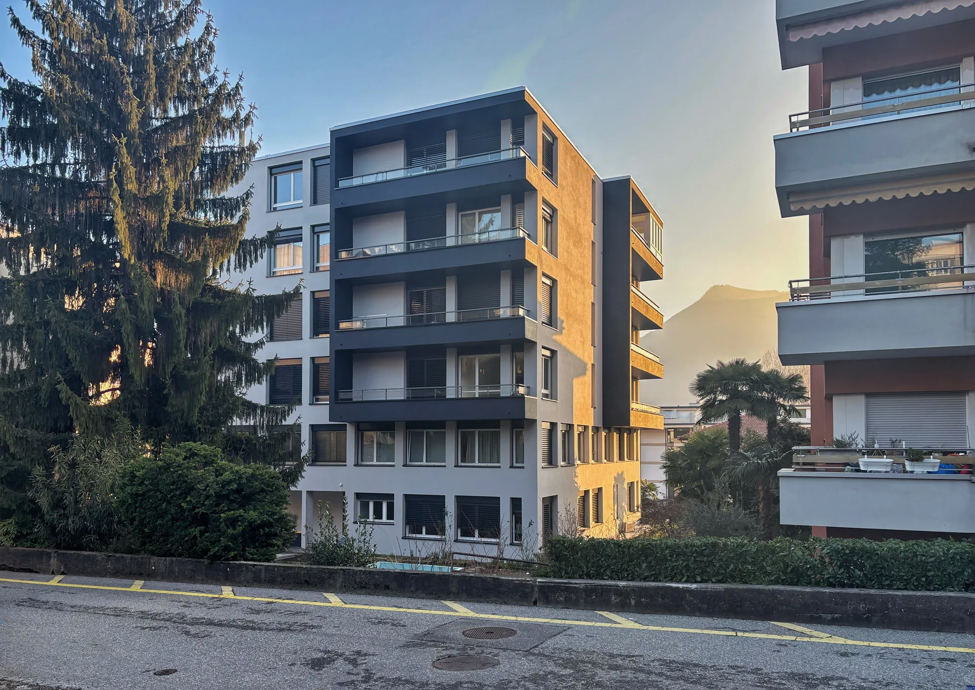 Attico Besso 1856 - lo stabile in Via Besso 31